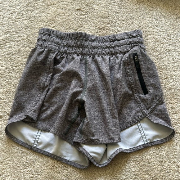 Lululemon Tracker Short Heather Lux Multi Black Size 4 - Picture 1 of 3